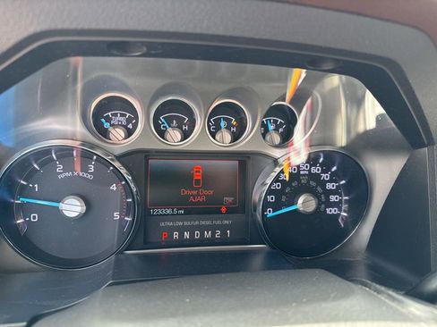 Used 2014 Ford F250 King Ranch AWD/4WD image 3