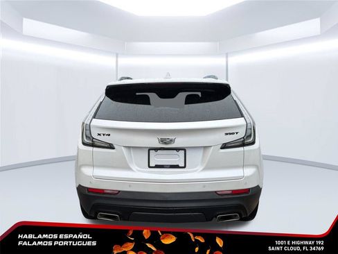 Certified 2022 Cadillac XT4 Sport w/ LPO, ONYX Package FWD image 5