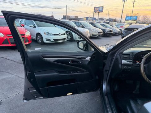 Used 2013 Lexus LS 460 AWD image 32