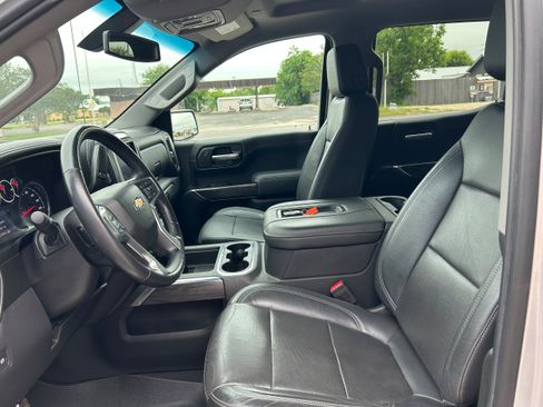 Used 2019 Chevrolet Silverado 1500 LTZ w/ LTZ Plus Package AWD/4WD image 15