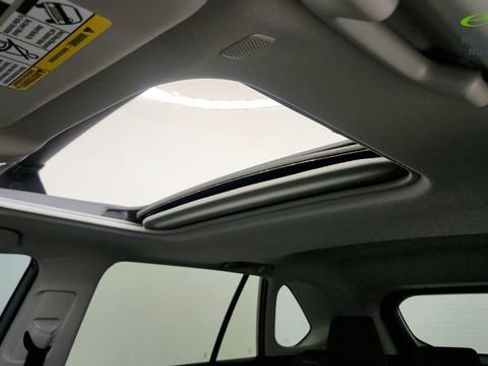 Used 2023 Toyota RAV4 XLE w/ Convenience Package FWD image 71