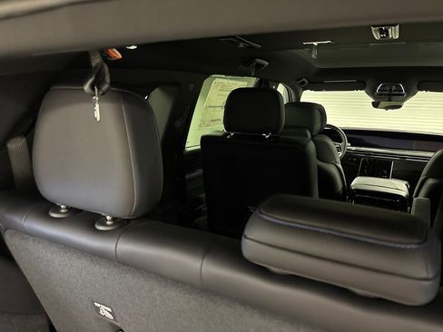 New 2025 Cadillac Escalade IQ Sport 1 w/ Smart Trailering package image 18