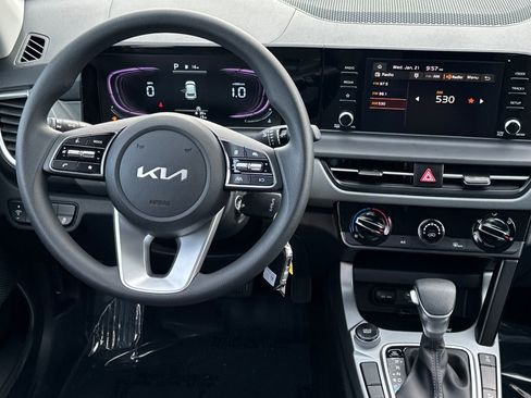 New 2026 Kia Seltos LX image 12