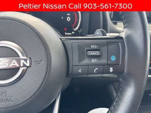 Certified 2024 Nissan Rogue Platinum w/ Platinum Premium Package FWD image 15