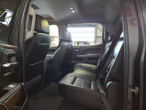 Used 2018 GMC Sierra 3500 Denali w/ Duramax Plus Package image 14