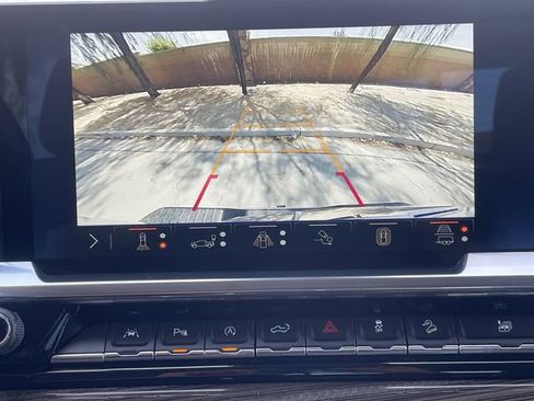 Used 2024 Chevrolet Silverado 1500 RST image 15