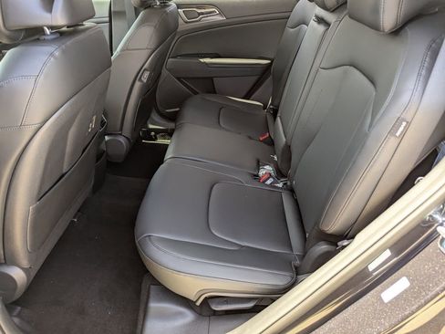 New 2026 Kia Sportage EX FWD image 17