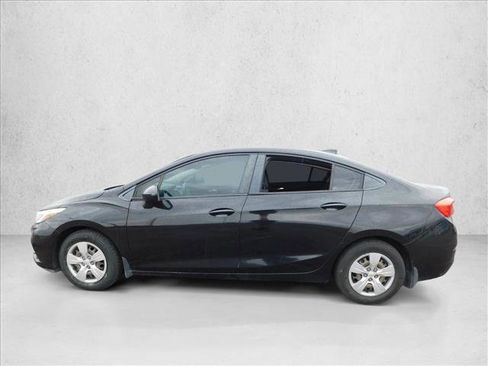 Used 2017 Chevrolet Cruze LS image 8