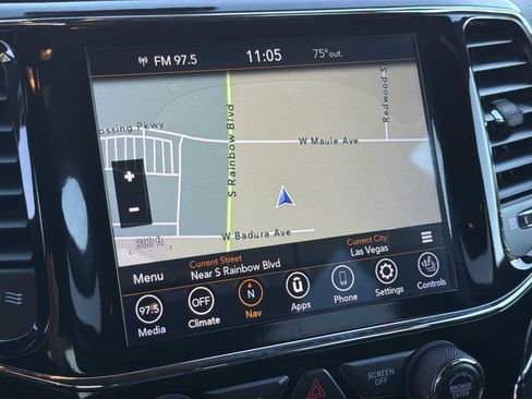 Used 2020 Jeep Grand Cherokee Limited w/ Luxury Group II image 4