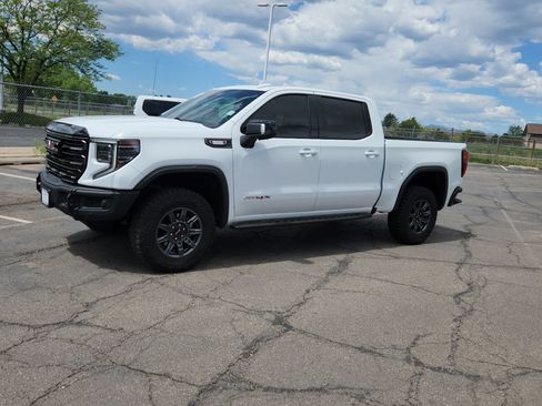 Used 2025 GMC Sierra 1500 AT4X AWD/4WD image 3