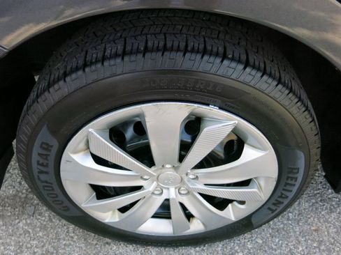 Used 2019 Subaru Impreza 2.0i w/ Eyesight AWD/4WD image 35