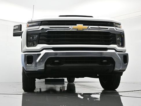 Used 2024 Chevrolet Silverado 2500 LT image 38