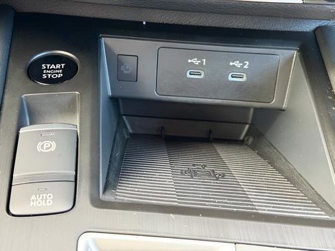 Certified 2025 Nissan Kicks SV image 30