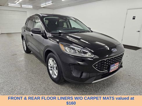 Used 2022 Ford Escape SE w/ Cold Weather Package FWD image 3