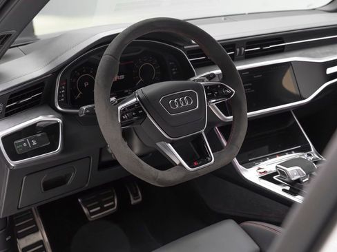 Used 2025 Audi RS 6 performance image 12