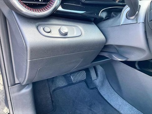 New 2026 Chevrolet Trax RS w/ Sunroof Package FWD image 31