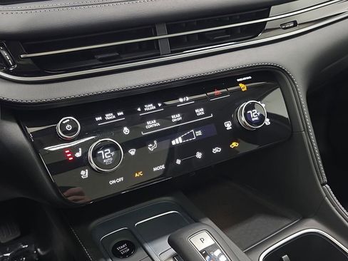 Certified 2026 INFINITI QX60 Luxe w/ Cargo Package image 21