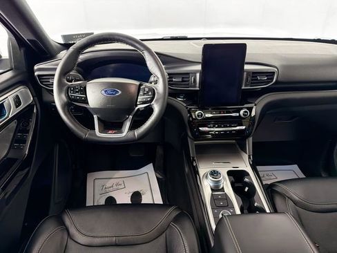 Used 2024 Ford Explorer ST w/ Technology Package image 22