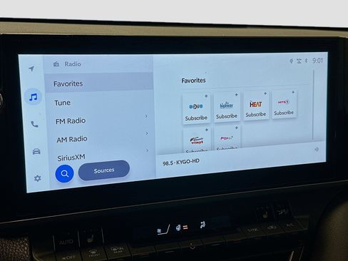 Used 2025 Toyota Camry XSE image 21