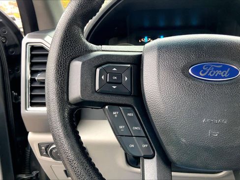 Used 2016 Ford F150 XLT w/ Equipment Group 301A Mid image 22