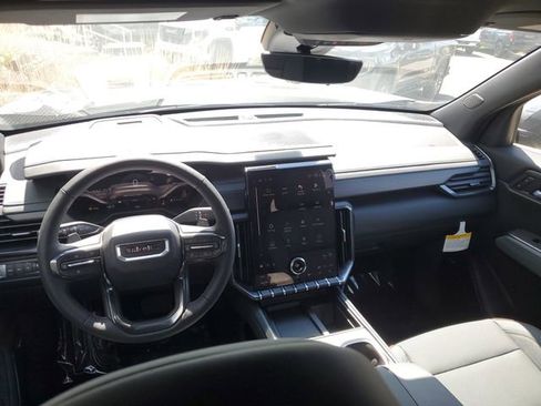 New 2026 GMC Acadia AT4 w/ LPO, Floor Liner Package AWD/4WD image 29