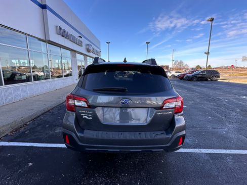 Used 2019 Subaru Outback 2.5i Premium w/ Protection Package #1 image 4