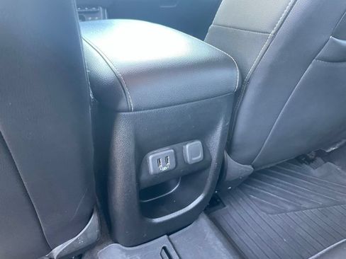 Used 2022 Chevrolet Colorado ZR2 AWD/4WD image 24