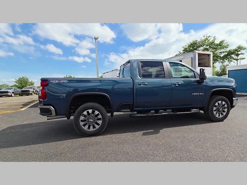 New 2026 Chevrolet Silverado 2500 LT w/ All Star Edition AWD/4WD image 18