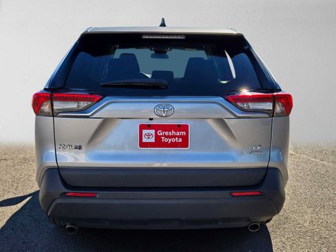 Certified 2023 Toyota RAV4 LE AWD/4WD image 5