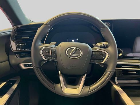 Certified 2025 Lexus RX 350h w/ Kick Sensor & Tow Package image 11