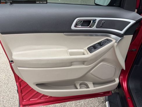 Used 2012 Ford Explorer XLT FWD image 13