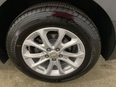 Used 2021 Chevrolet Equinox LT image 9