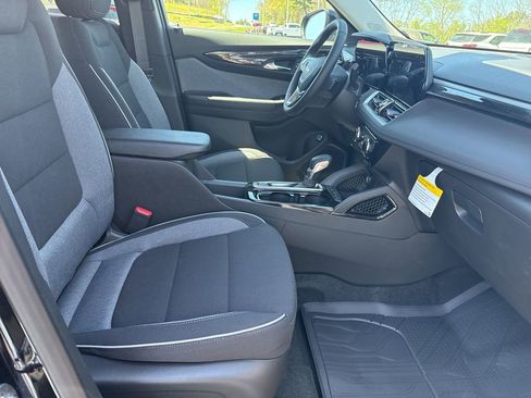 New 2026 Chevrolet TrailBlazer LT w/ Convenience Package AWD/4WD image 34
