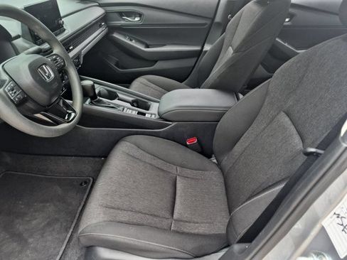 Used 2025 Honda Accord SE image 24