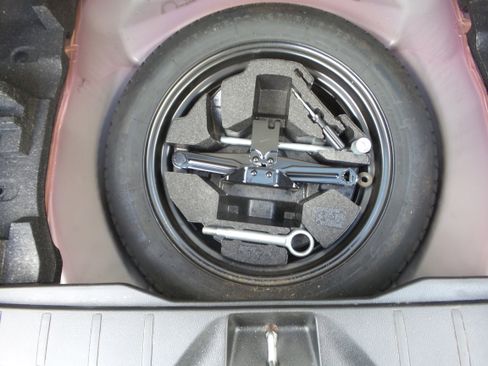 Used 2014 Subaru Forester 2.5i Premium w/ Popular Package #2 image 14