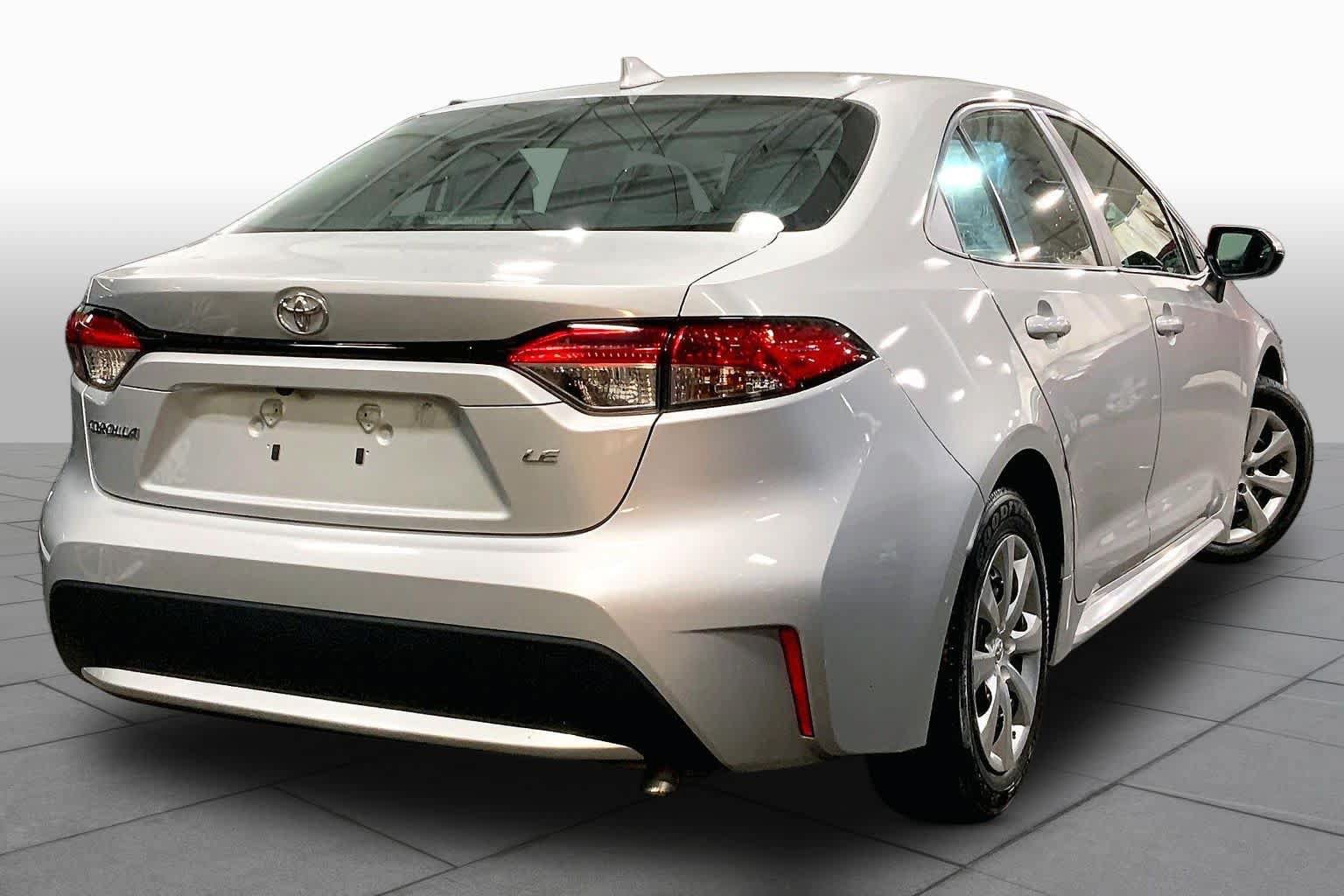 Certified 2020 Toyota Corolla LE w/ Carpet Mat Package (TMS) FWD image 13