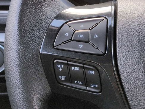 Used 2018 Ford Explorer XLT w/ Equipment Group 202A image 24