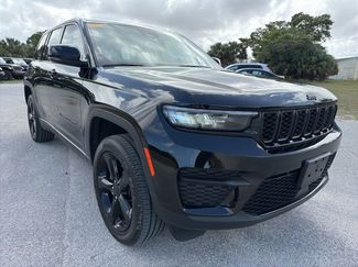 Used 2024 Jeep Grand Cherokee Altitude video 1