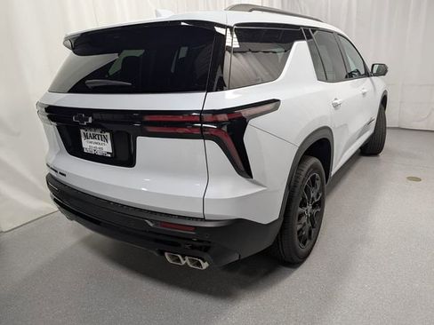 New 2026 Chevrolet Traverse LT w/ Midnight/Sport Edition AWD/4WD image 3
