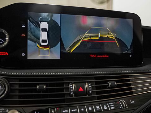 Used 2024 Lexus LS 500 F Sport w/ Dynamic Handling Package RWD image 19