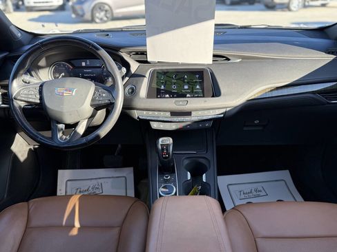 Used 2019 Cadillac XT4 Premium Luxury image 13