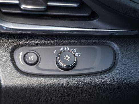 Used 2024 Buick Envista Preferred w/ Convenience I Package image 17