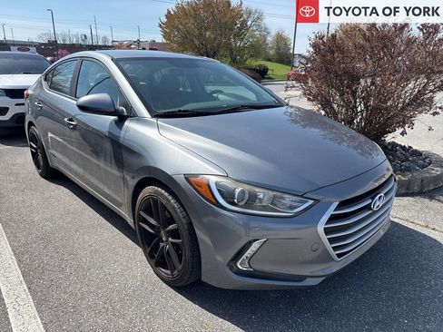 Used 2017 Hyundai Elantra SE image 1