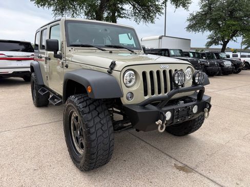 Used 2018 Jeep Wrangler Unlimited Sport S AWD/4WD image 1