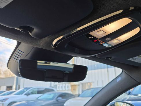 Used 2023 Volvo C40 P8 Recharge Plus image 27