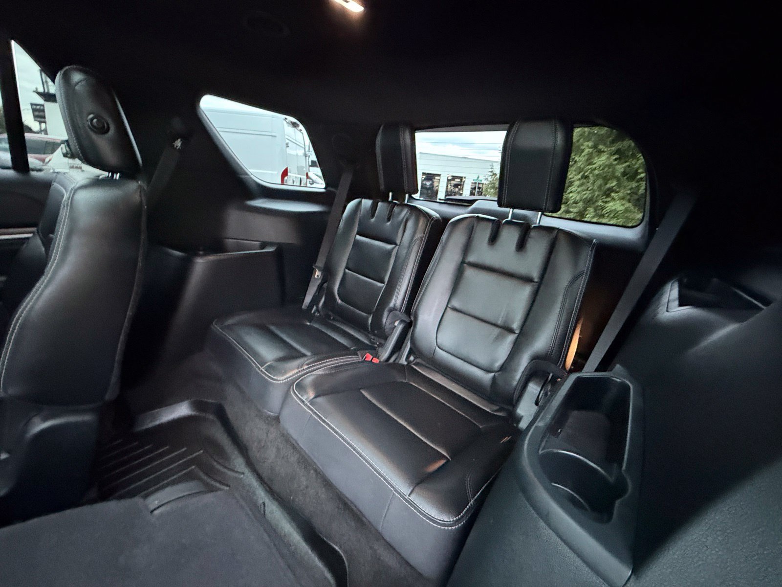 Used 2018 Ford Explorer Limited w/ Equipment Group 301A AWD/4WD image 25