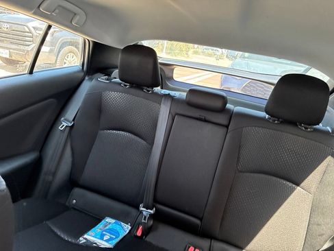 Used 2021 Toyota Prius LE FWD image 8