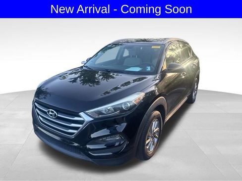 Used 2017 Hyundai Tucson SE FWD image 2
