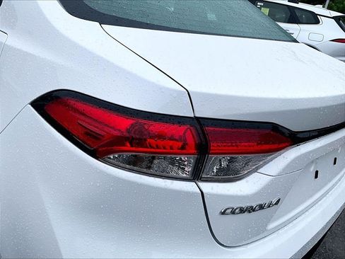 Used 2024 Toyota Corolla LE FWD image 31