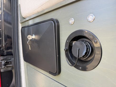 Used 2021 Ford Transit 250 148 High Roof Extended AWD image 35